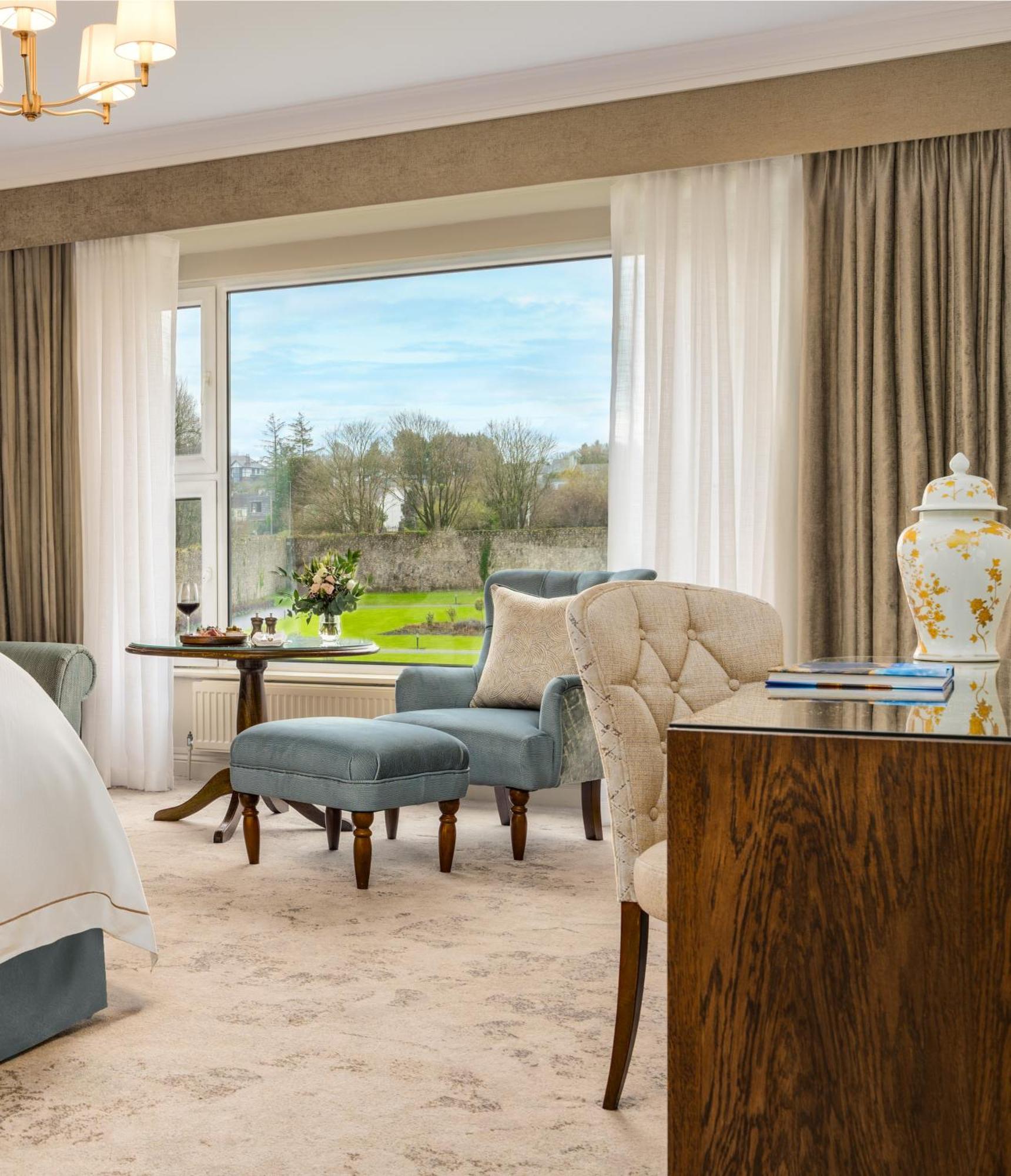 Glenlo Abbey Hotel Terryland Exteriör bild